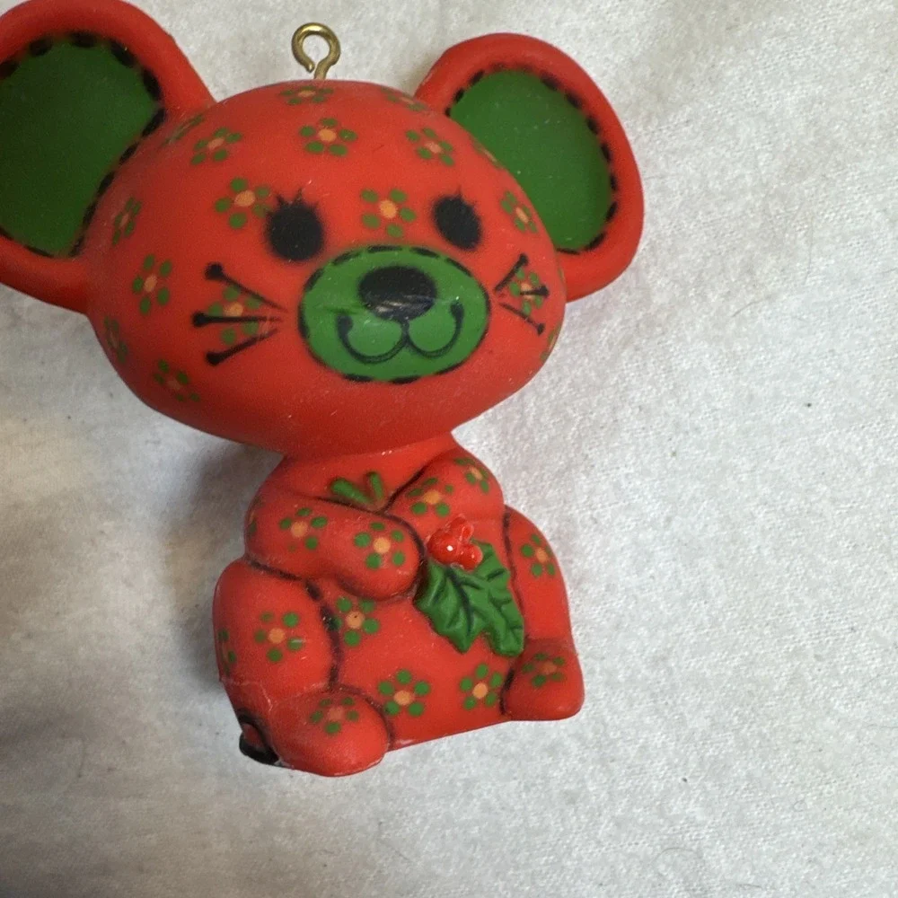 Vintage Hallmark Tree Trimmer Christmas Calico Mouse Ornament 3.5